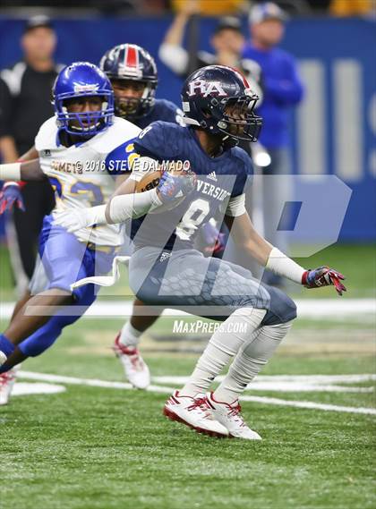 Thumbnail 2 in Riverside Academy vs St Charles Catholic (LHSAA 2A Final)  photogallery.