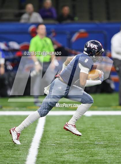 Thumbnail 3 in Riverside Academy vs St Charles Catholic (LHSAA 2A Final)  photogallery.