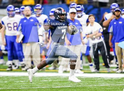 Thumbnail 3 in Riverside Academy vs St Charles Catholic (LHSAA 2A Final)  photogallery.
