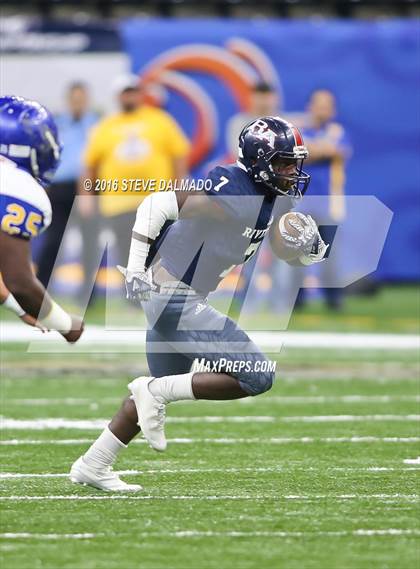 Thumbnail 3 in Riverside Academy vs St Charles Catholic (LHSAA 2A Final)  photogallery.