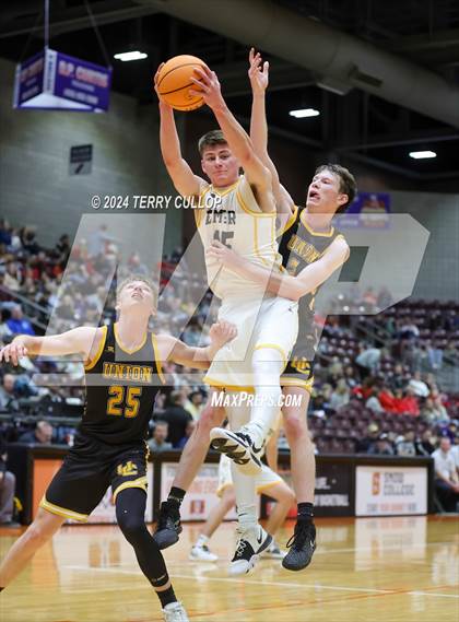 Thumbnail 3 in Emery vs. Union (UHSAA 3A Consolation) photogallery.