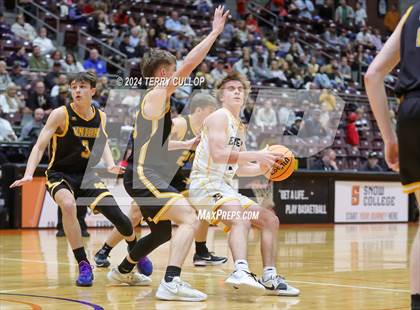 Thumbnail 2 in Emery vs. Union (UHSAA 3A Consolation) photogallery.