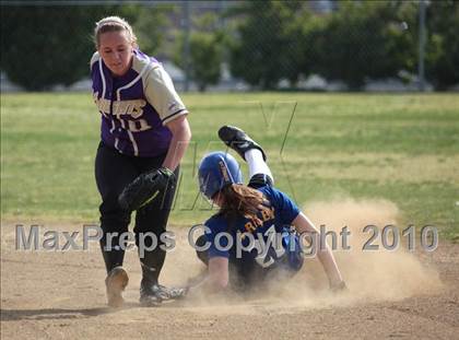 Thumbnail 2 in Los Angeles Baptist vs. Nordhoff (Valley Classic) photogallery.