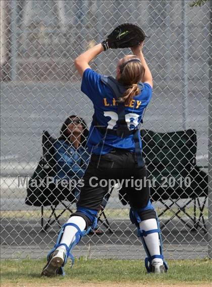 Thumbnail 3 in Los Angeles Baptist vs. Nordhoff (Valley Classic) photogallery.