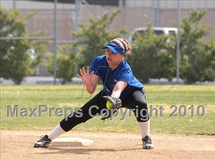 Thumbnail 3 in Los Angeles Baptist vs. Nordhoff (Valley Classic) photogallery.