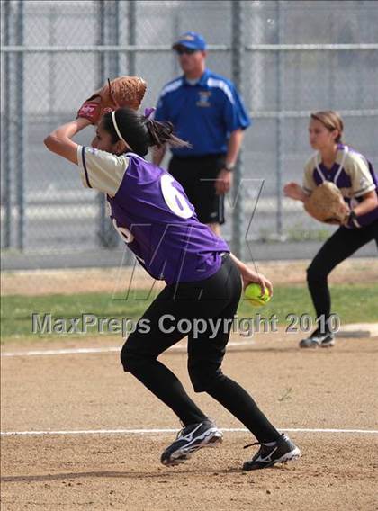 Thumbnail 2 in Los Angeles Baptist vs. Nordhoff (Valley Classic) photogallery.