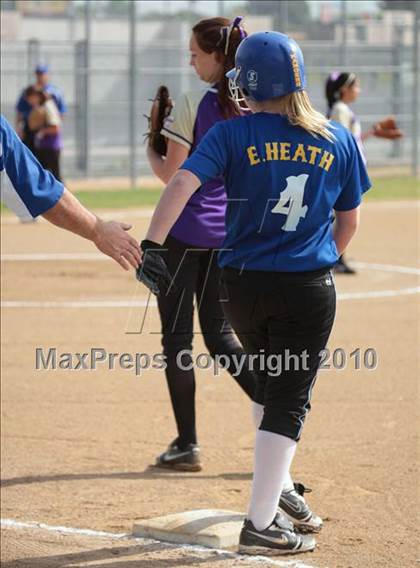 Thumbnail 2 in Los Angeles Baptist vs. Nordhoff (Valley Classic) photogallery.