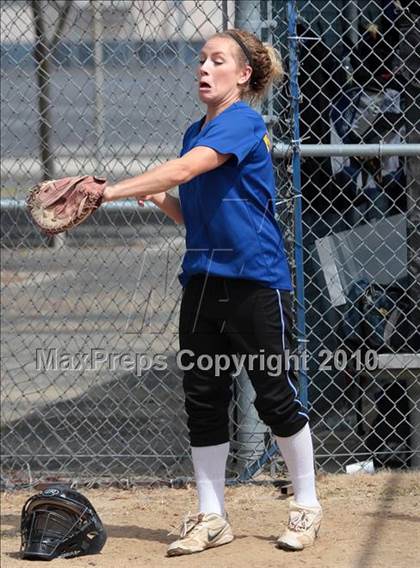 Thumbnail 2 in Los Angeles Baptist vs. Nordhoff (Valley Classic) photogallery.