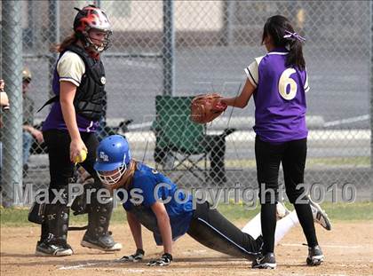 Thumbnail 2 in Los Angeles Baptist vs. Nordhoff (Valley Classic) photogallery.