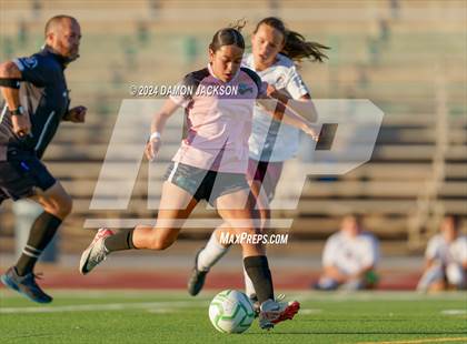 Thumbnail 2 in Pahrump Valley vs Virgin Valley (NIAA 3A Southern Region Quarterfinal) photogallery.