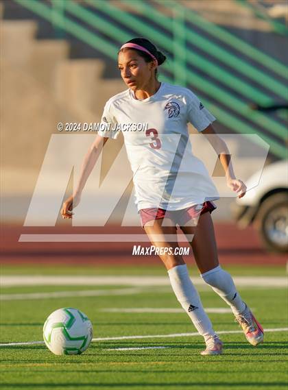 Thumbnail 3 in Pahrump Valley vs Virgin Valley (NIAA 3A Southern Region Quarterfinal) photogallery.