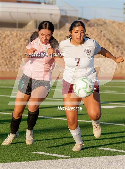 Thumbnail 2 in Pahrump Valley vs Virgin Valley (NIAA 3A Southern Region Quarterfinal) photogallery.