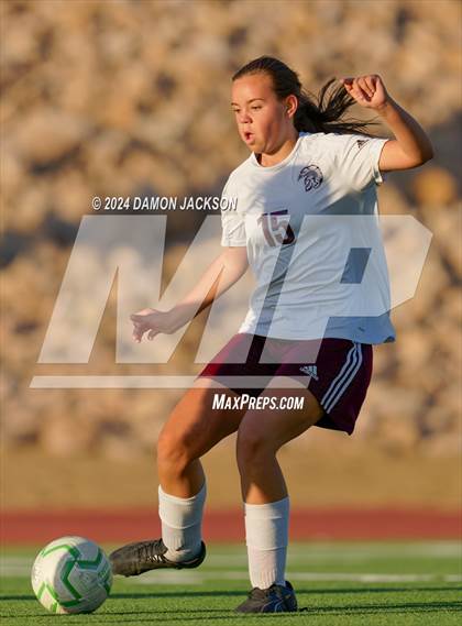 Thumbnail 2 in Pahrump Valley vs Virgin Valley (NIAA 3A Southern Region Quarterfinal) photogallery.