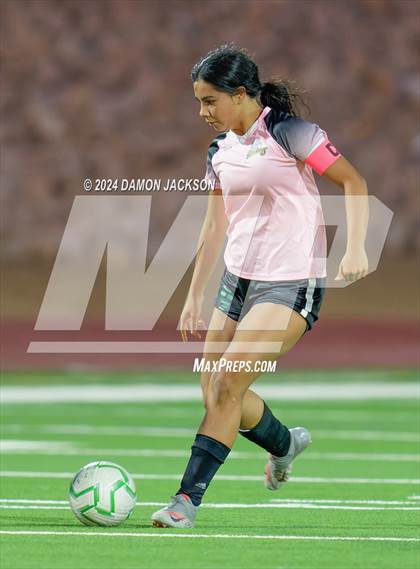 Thumbnail 2 in Pahrump Valley vs Virgin Valley (NIAA 3A Southern Region Quarterfinal) photogallery.