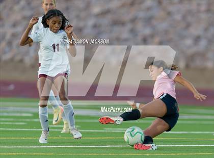Thumbnail 2 in Pahrump Valley vs Virgin Valley (NIAA 3A Southern Region Quarterfinal) photogallery.
