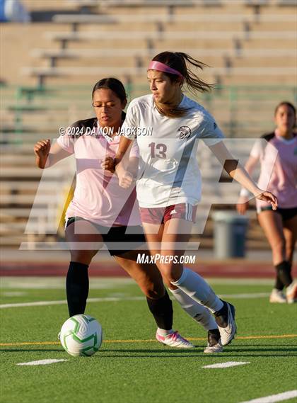 Thumbnail 2 in Pahrump Valley vs Virgin Valley (NIAA 3A Southern Region Quarterfinal) photogallery.