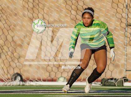 Thumbnail 3 in Pahrump Valley vs Virgin Valley (NIAA 3A Southern Region Quarterfinal) photogallery.