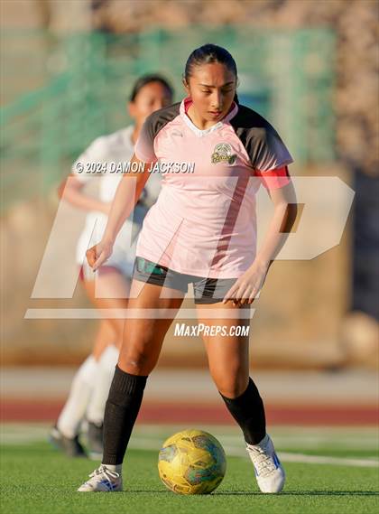 Thumbnail 1 in Pahrump Valley vs Virgin Valley (NIAA 3A Southern Region Quarterfinal) photogallery.