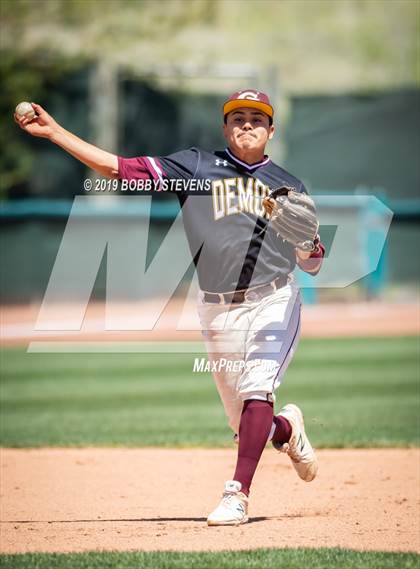 Thumbnail 2 in Golden vs. Fort Morgan (CHSAA 4A Quarterfinal) photogallery.