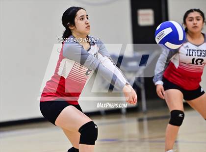 Thumbnail 2 in Jefferson vs Sheridan photogallery.