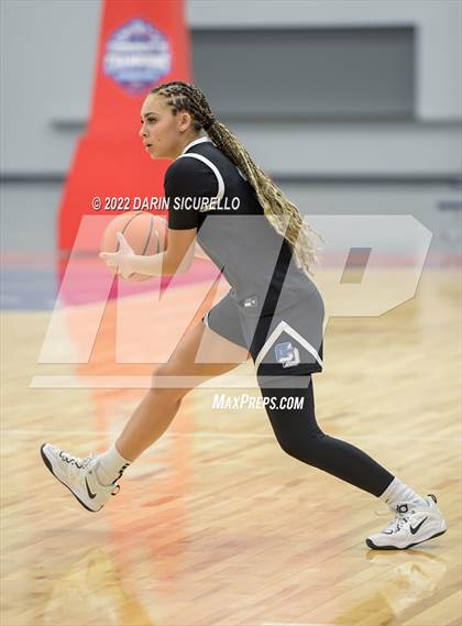 Thumbnail 3 in Sacred Heart vs. La Jolla Country Day (NIKE Tournament of Champions) photogallery.