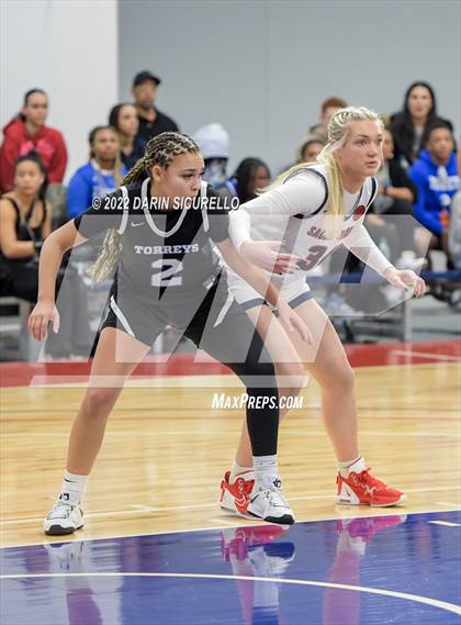 Thumbnail 2 in Sacred Heart vs. La Jolla Country Day (NIKE Tournament of Champions) photogallery.