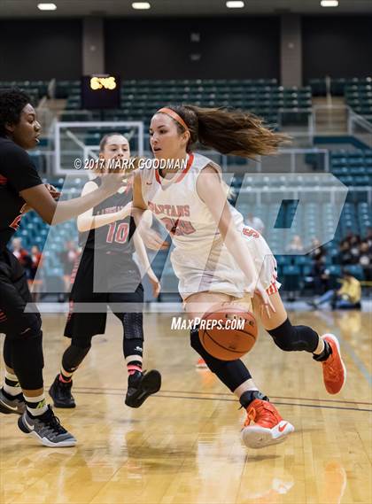 Thumbnail 1 in Seven Lakes vs Langham Creek (UIL 6A Quarterfinal Playoff) photogallery.