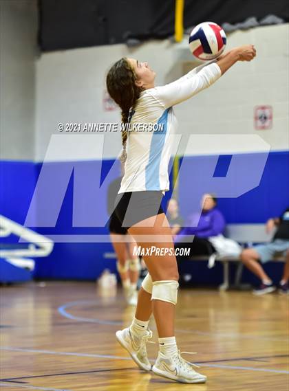 Thumbnail 2 in Ponte Vedra vs. St. Pius X Catholic (Nike Tournament of Champions) photogallery.