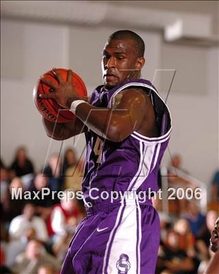 Thumbnail 3 in Sacramento vs. Foothill (Section Playoffs) photogallery.