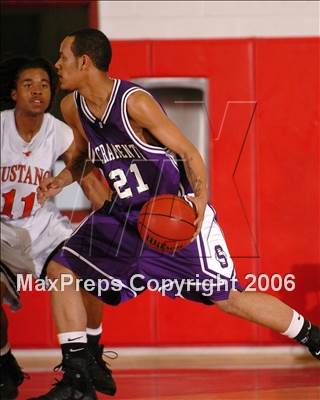 Thumbnail 2 in Sacramento vs. Foothill (Section Playoffs) photogallery.