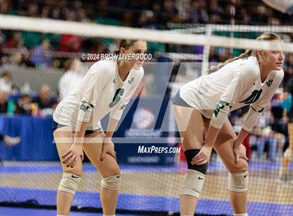 Thumbnail 1 in Pine Creek vs. Valor Christian (CHSAA 5A Semifinal) photogallery.
