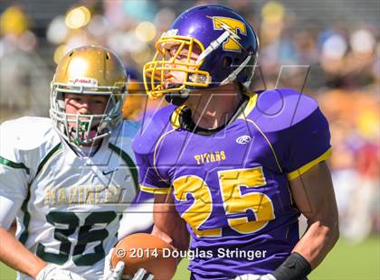 Thumbnail 1 in Moreau Catholic @ Kennedy photogallery.