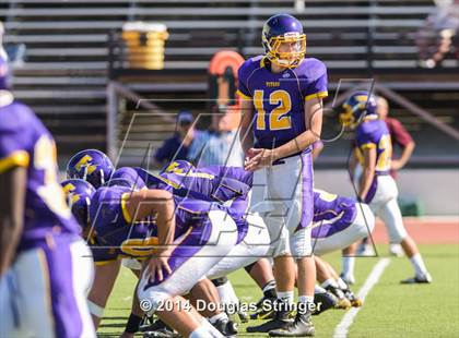 Thumbnail 3 in Moreau Catholic @ Kennedy photogallery.