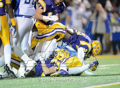 Thumbnail 2 in Lutcher vs. West Feliciana (LHSAA Class 3A Semifinal) photogallery.