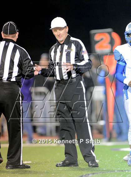 Thumbnail 3 in Lutcher vs. West Feliciana (LHSAA Class 3A Semifinal) photogallery.