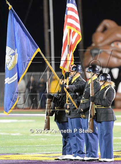 Thumbnail 3 in Lutcher vs. West Feliciana (LHSAA Class 3A Semifinal) photogallery.