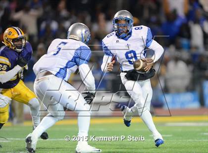 Thumbnail 3 in Lutcher vs. West Feliciana (LHSAA Class 3A Semifinal) photogallery.