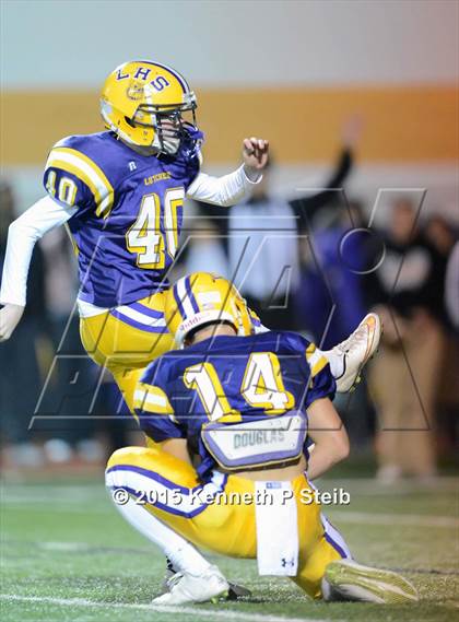 Thumbnail 3 in Lutcher vs. West Feliciana (LHSAA Class 3A Semifinal) photogallery.