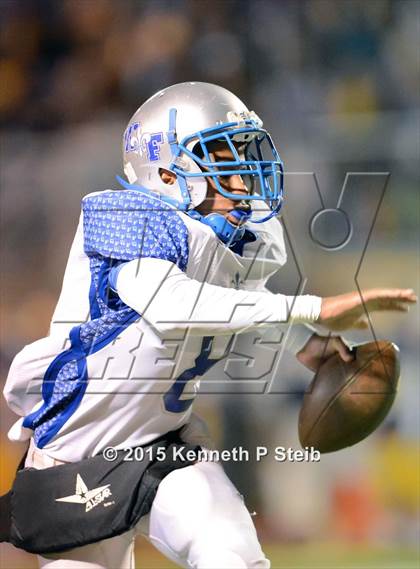 Thumbnail 2 in Lutcher vs. West Feliciana (LHSAA Class 3A Semifinal) photogallery.