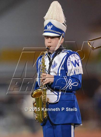 Thumbnail 2 in Lutcher vs. West Feliciana (LHSAA Class 3A Semifinal) photogallery.