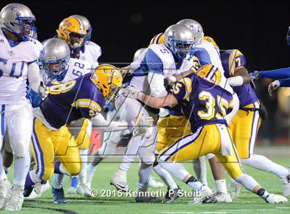 Thumbnail 2 in Lutcher vs. West Feliciana (LHSAA Class 3A Semifinal) photogallery.