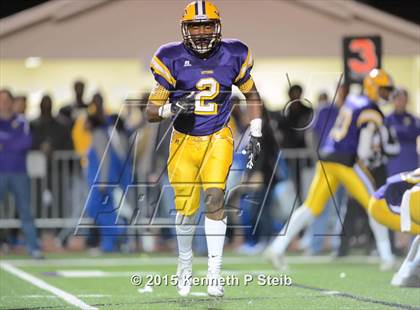 Thumbnail 2 in Lutcher vs. West Feliciana (LHSAA Class 3A Semifinal) photogallery.