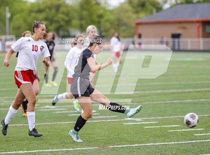 Thumbnail 2 in Washington vs. Pekin photogallery.