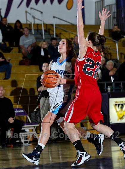 Thumbnail 3 in Fairview vs. Saugus photogallery.