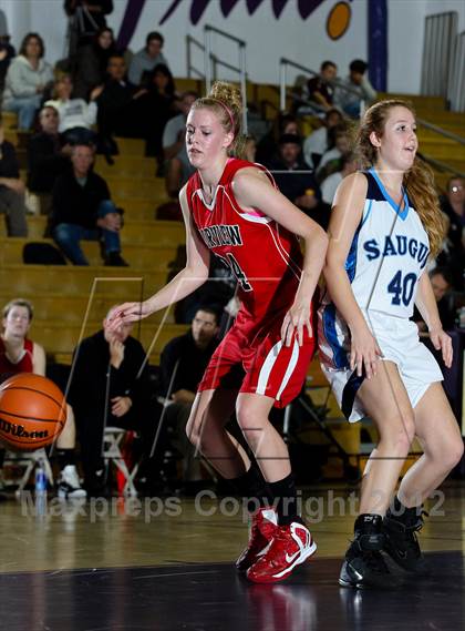 Thumbnail 3 in Fairview vs. Saugus photogallery.
