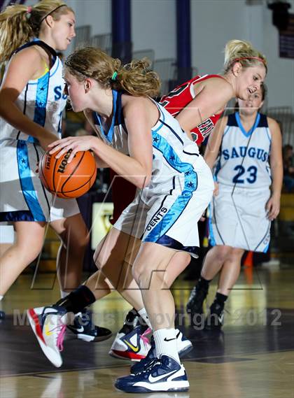 Thumbnail 1 in Fairview vs. Saugus photogallery.