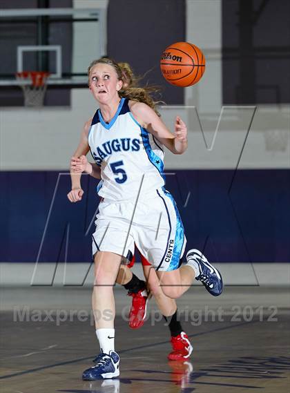 Thumbnail 1 in Fairview vs. Saugus photogallery.