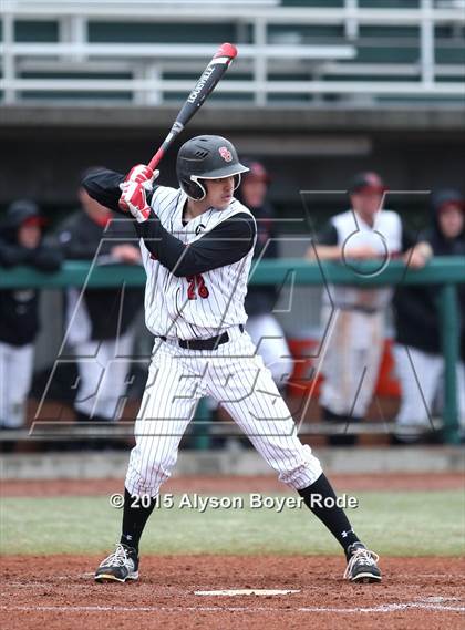 Thumbnail 3 in Huntington Beach vs. San Clemente (National High School Invitational) photogallery.