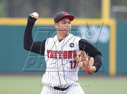 Thumbnail 2 in Huntington Beach vs. San Clemente (National High School Invitational) photogallery.