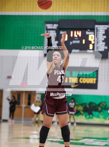 Thumbnail 1 in Plano vs. Prosper (UIL 6A Regional Quarterfinal) photogallery.